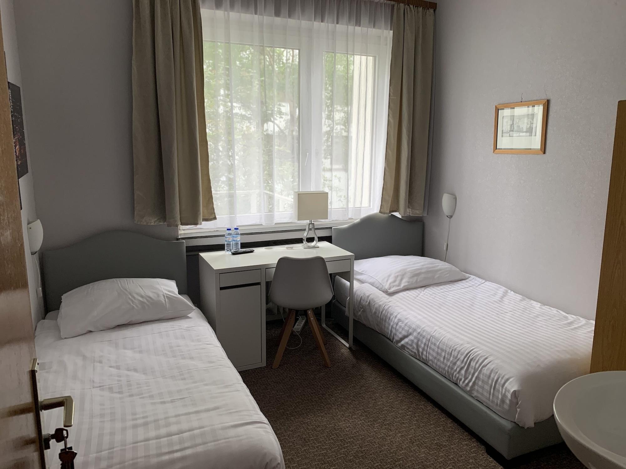 Hotel Berg Кельн Екстер'єр фото