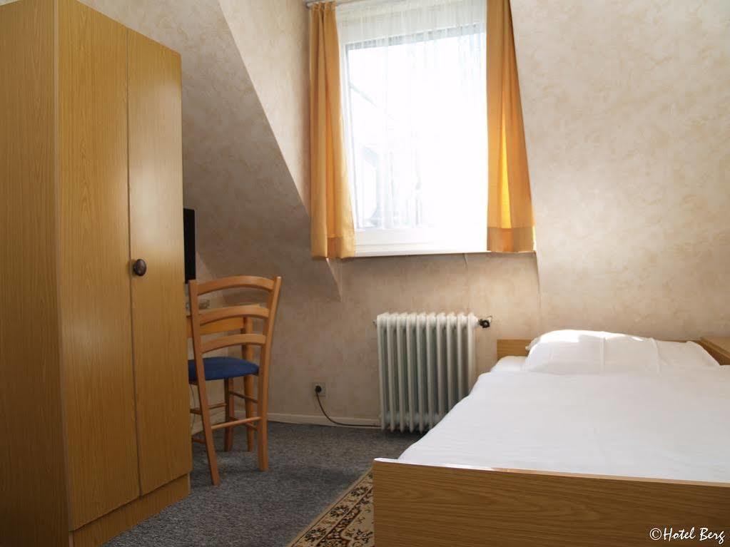 Hotel Berg Кельн Екстер'єр фото
